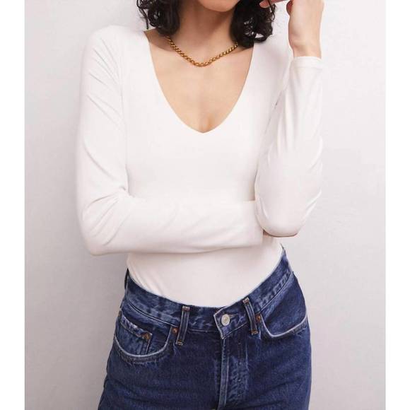 NEW Z SUPPLY so smooth v-neck bodysuit in white - Picture 4 of 4